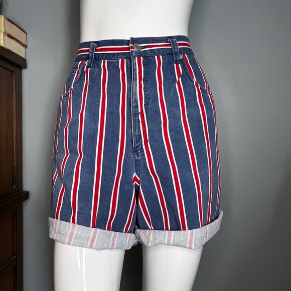 Vintage 90s Liz Claiborne : striped soft denim shorts - Picture 1 of 15